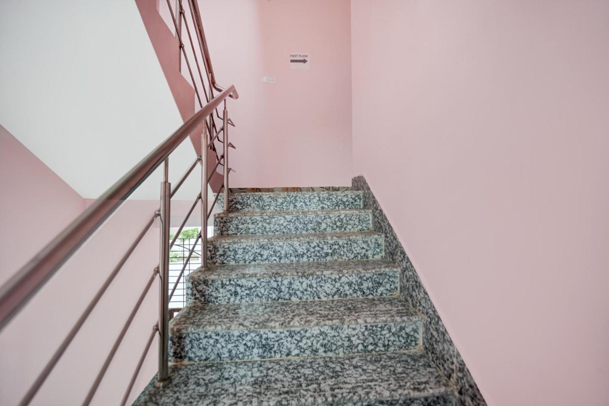 Super Oyo Hotel O Shahi Mahal Patna  Dış mekan fotoğraf